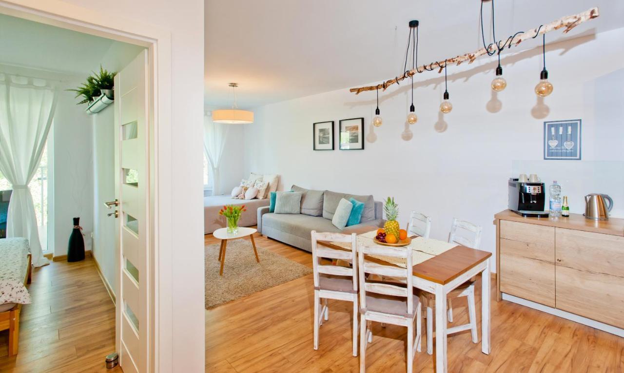 Aqua Holiday Apartments Beach#Pool#Sauna No Limit Kołobrzeg Esterno foto