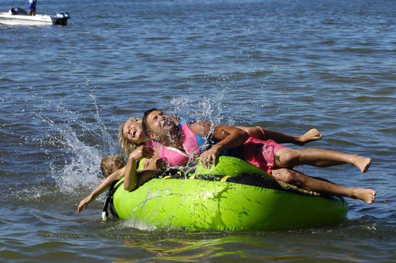 Aqua Holiday Apartments Beach#Pool#Sauna No Limit Kołobrzeg Esterno foto